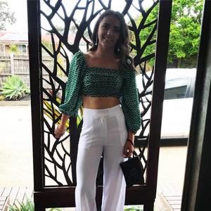 Meet your Posher, Mia